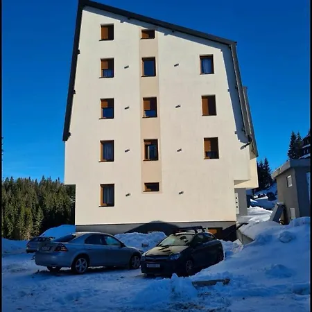 アパート Md ヤホリナ